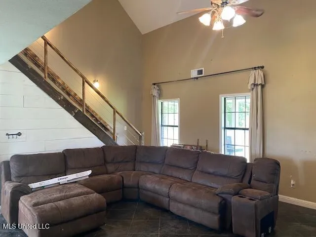 $235,000 | 1181 Egypt Creek Road, Sarah, MS 38665