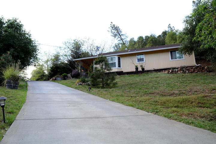 14722 Ravine Road Redding, CA 96003 - Photo 14 of 15 Front_1498_LR.jpg