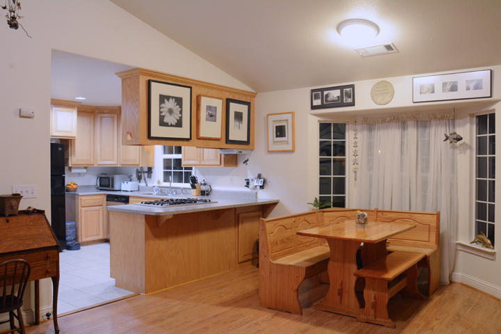 14722 Ravine Road Redding, CA 96003 - Photo 2 of 15 Dining area to kitchen.jpg