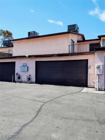 $1,475 | 4350 Caliente Street, Las Vegas, NV 89119