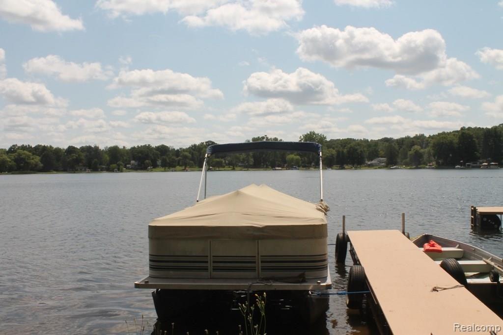 5869 Mabley Hill Road Fenton, MI 48430 - Photo 6 of 43 Mabley Hill 586957.JPG