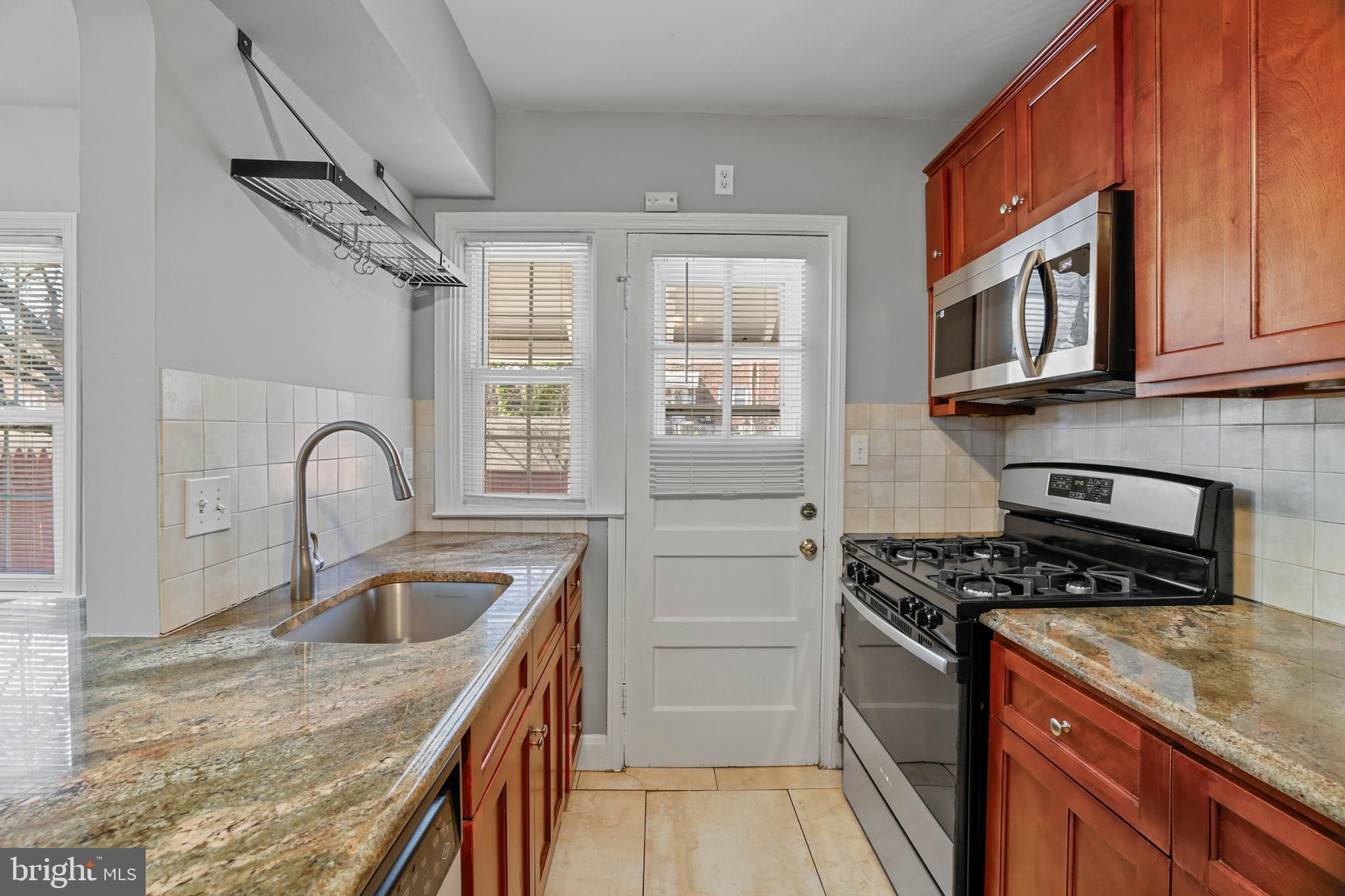 1805 Glen Ridge Road Towson, MD 21286 - Photo 8 of 29