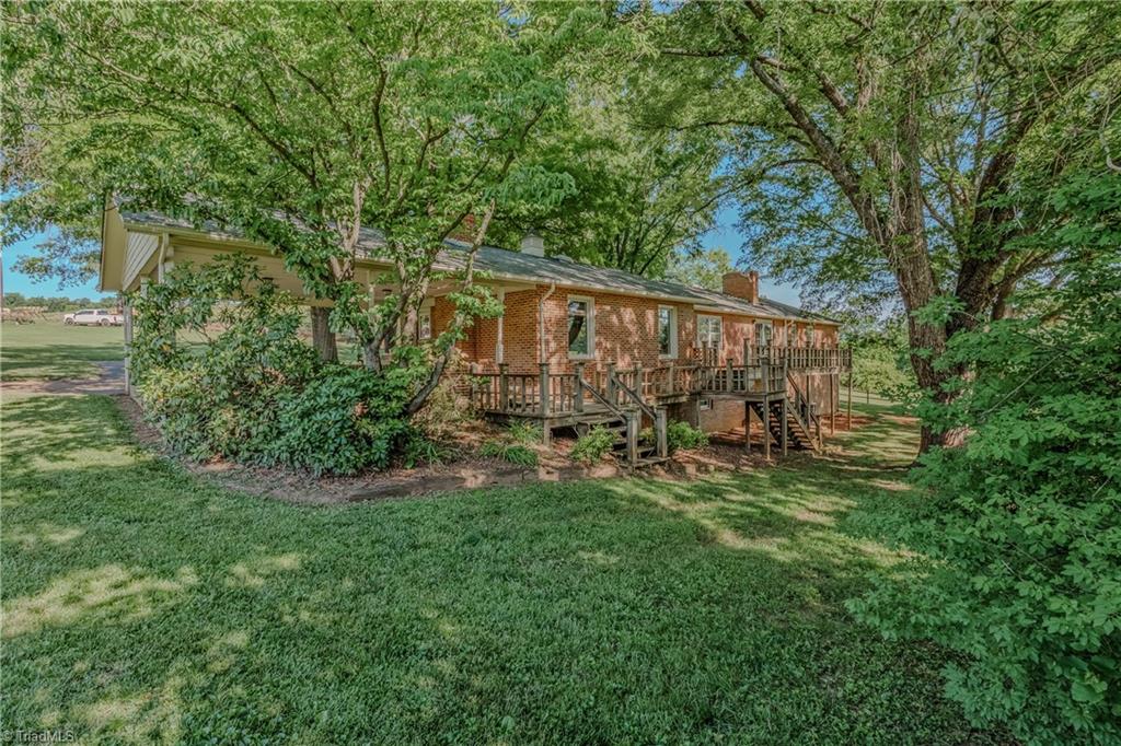 331 Sykes Dairy Road Mount Airy, NC 27030 - Photo 4 of 44