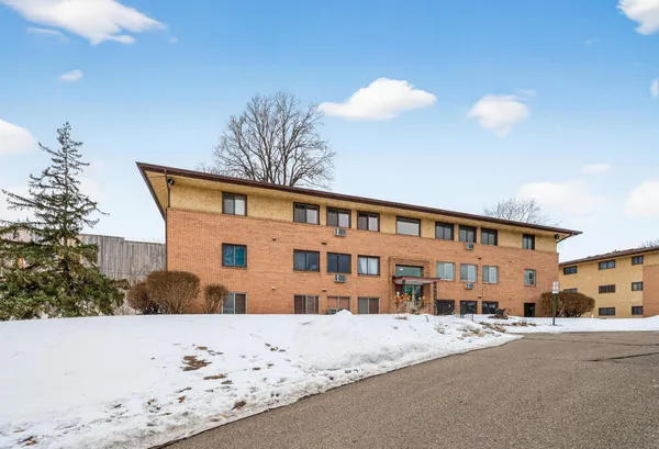 $129,900 | 2341 Unity Avenue North, Golden Valley, MN 55422