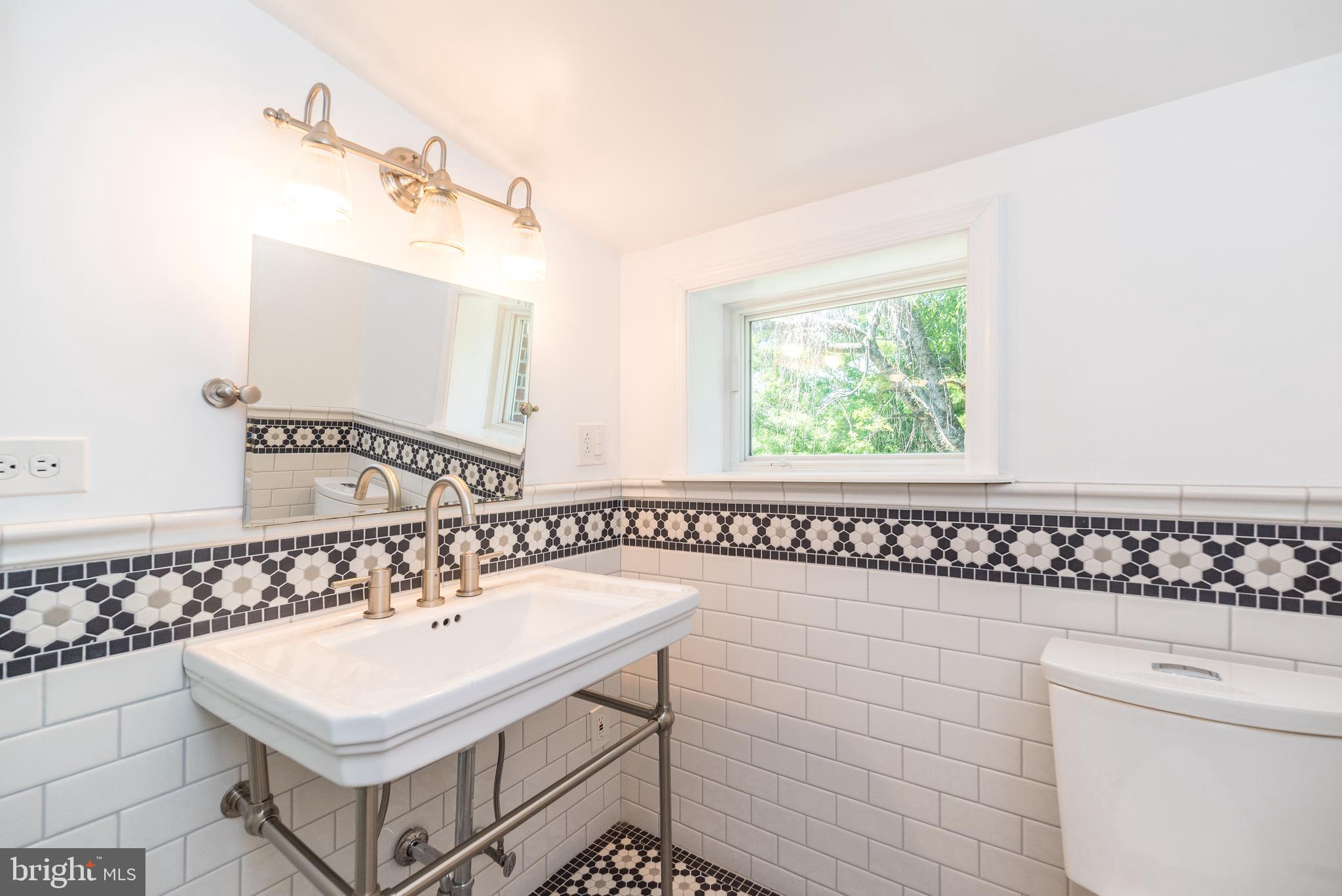 1320 Branch Road Perkasie, PA 18944 - Photo 73 of 84 2nd level full bath #3
