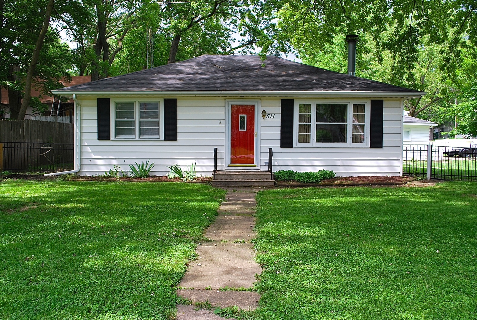 511 State Street Maple Park, IL 60151 - Photo 1 of 32