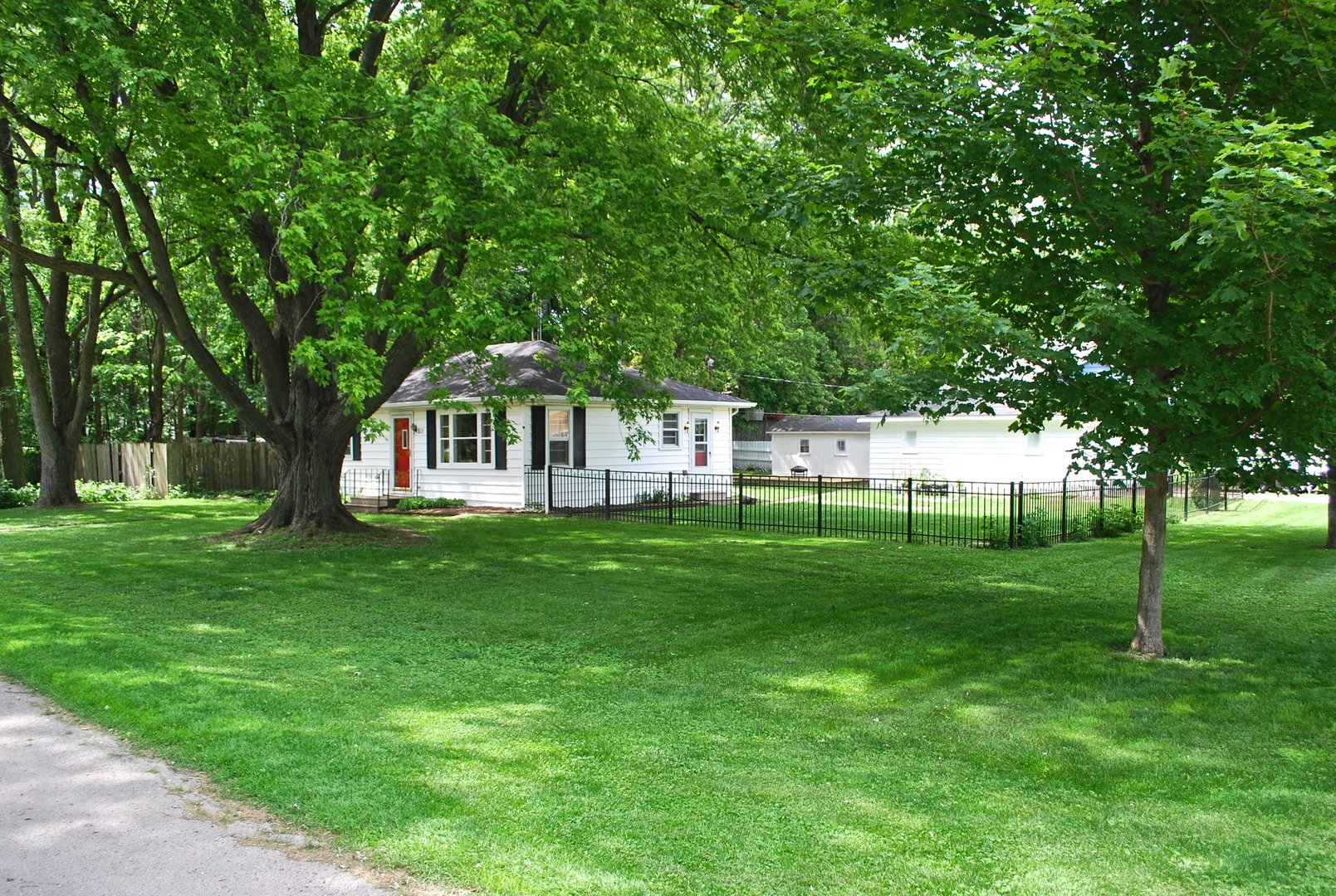 511 State Street Maple Park, IL 60151 - Photo 23 of 32
