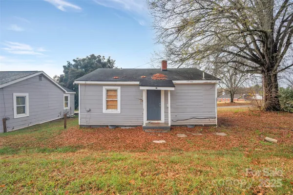 $282,800 | 2454 Elmin Street, Charlotte, NC 28208