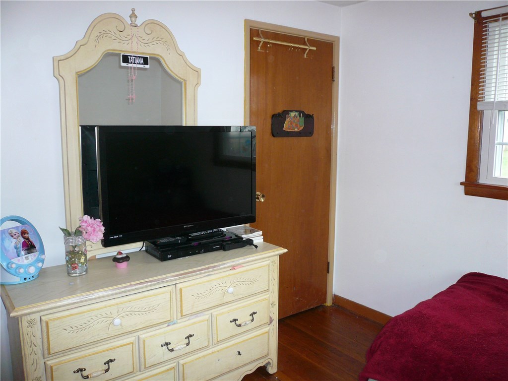 210 Pinecrest Drive Pawtucket, RI 02861 - Photo 32 of 38