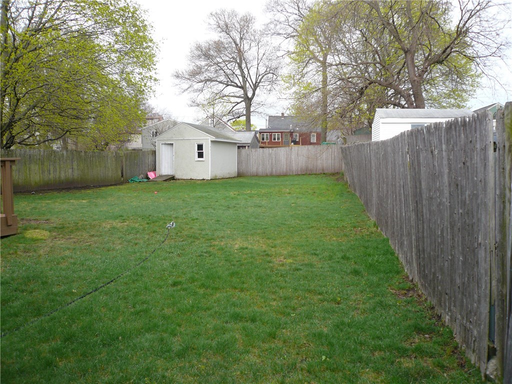 210 Pinecrest Drive Pawtucket, RI 02861 - Photo 36 of 38