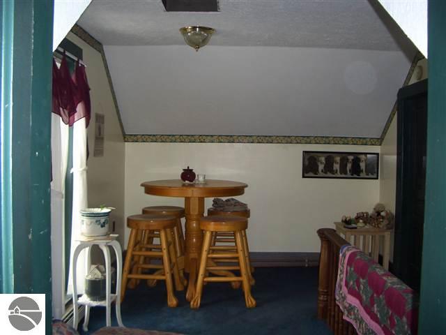 1716830-6.JPG