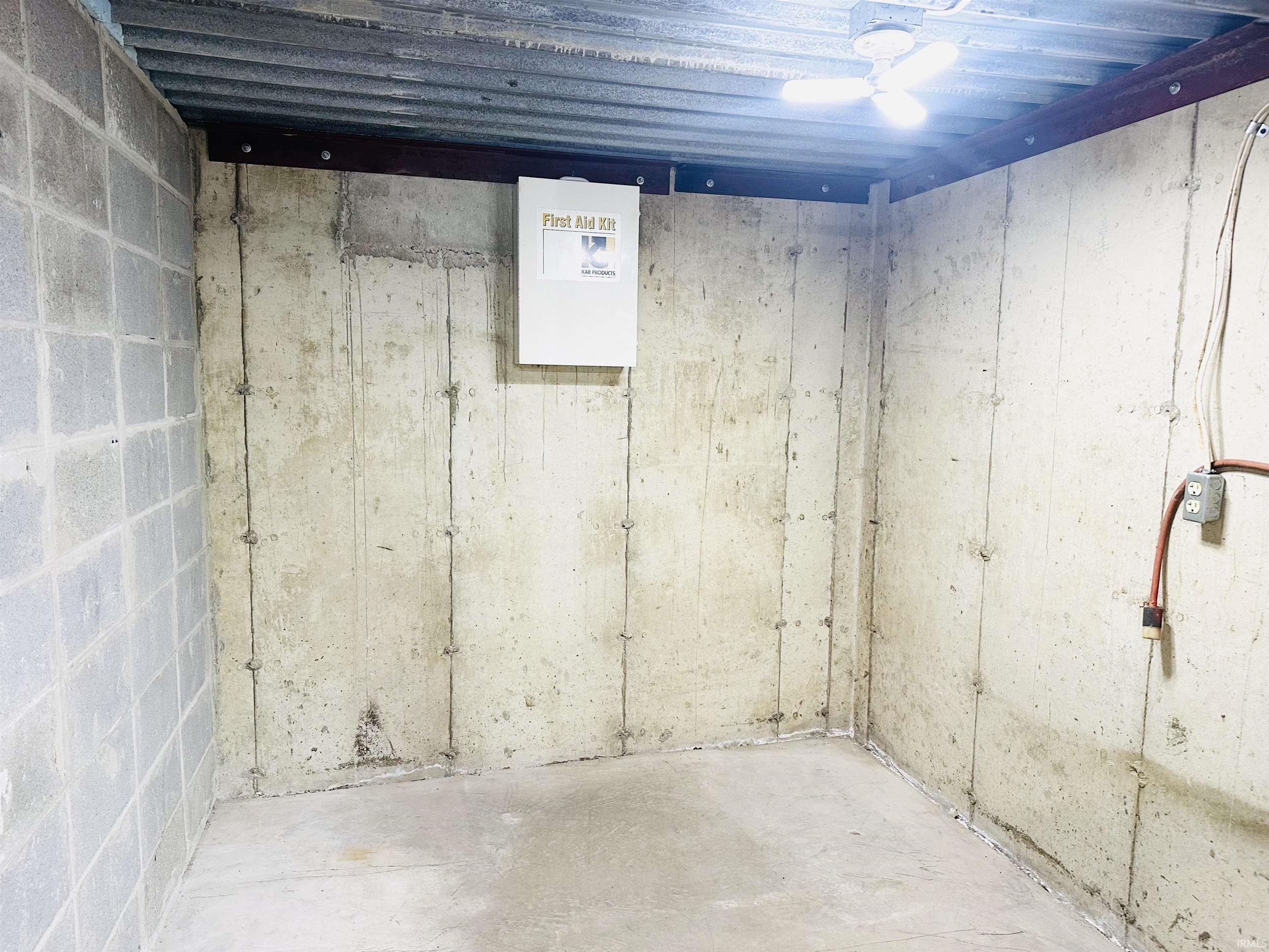 60979 Myrtle Road South Bend, IN 46614 - Photo 33 of 36