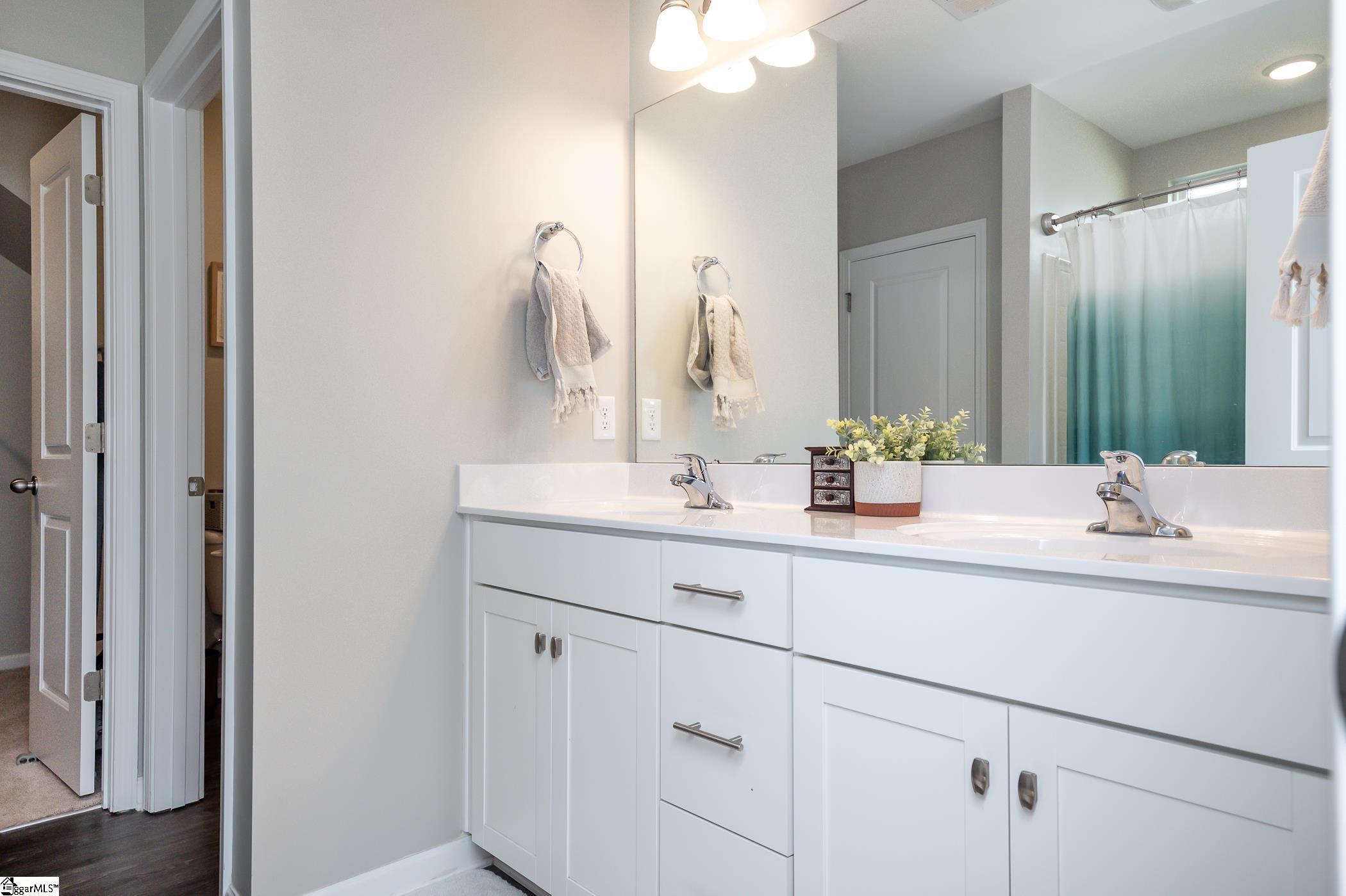 118 Parvin Court Greenville, SC 29607 - Photo 10 of 21 Gallery Image 10
