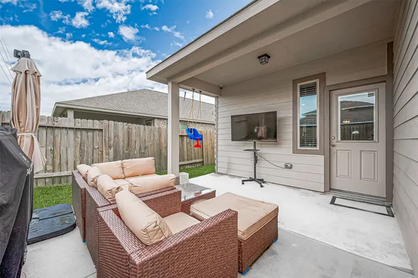 $279,000 | 1214 Red Hills Drive, Rosharon, TX 77583