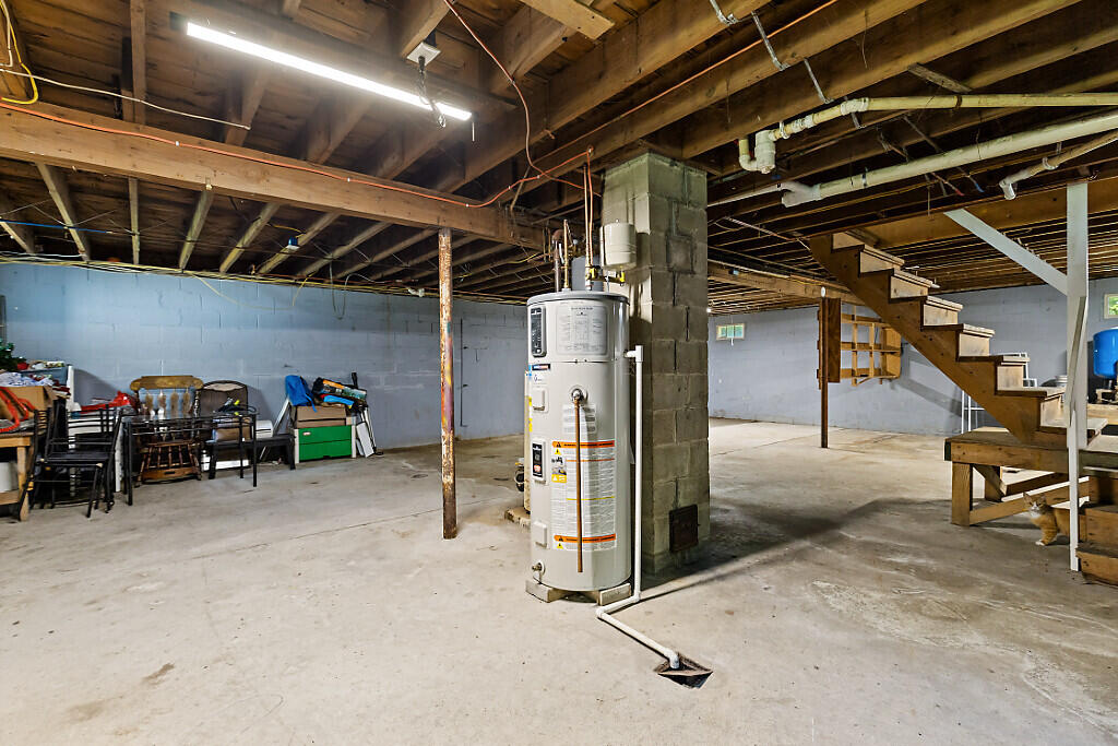 211 Dinsmore Road Sidney, ME 04330 - Photo 34 of 38 22_BP5A6868_DxO_mls