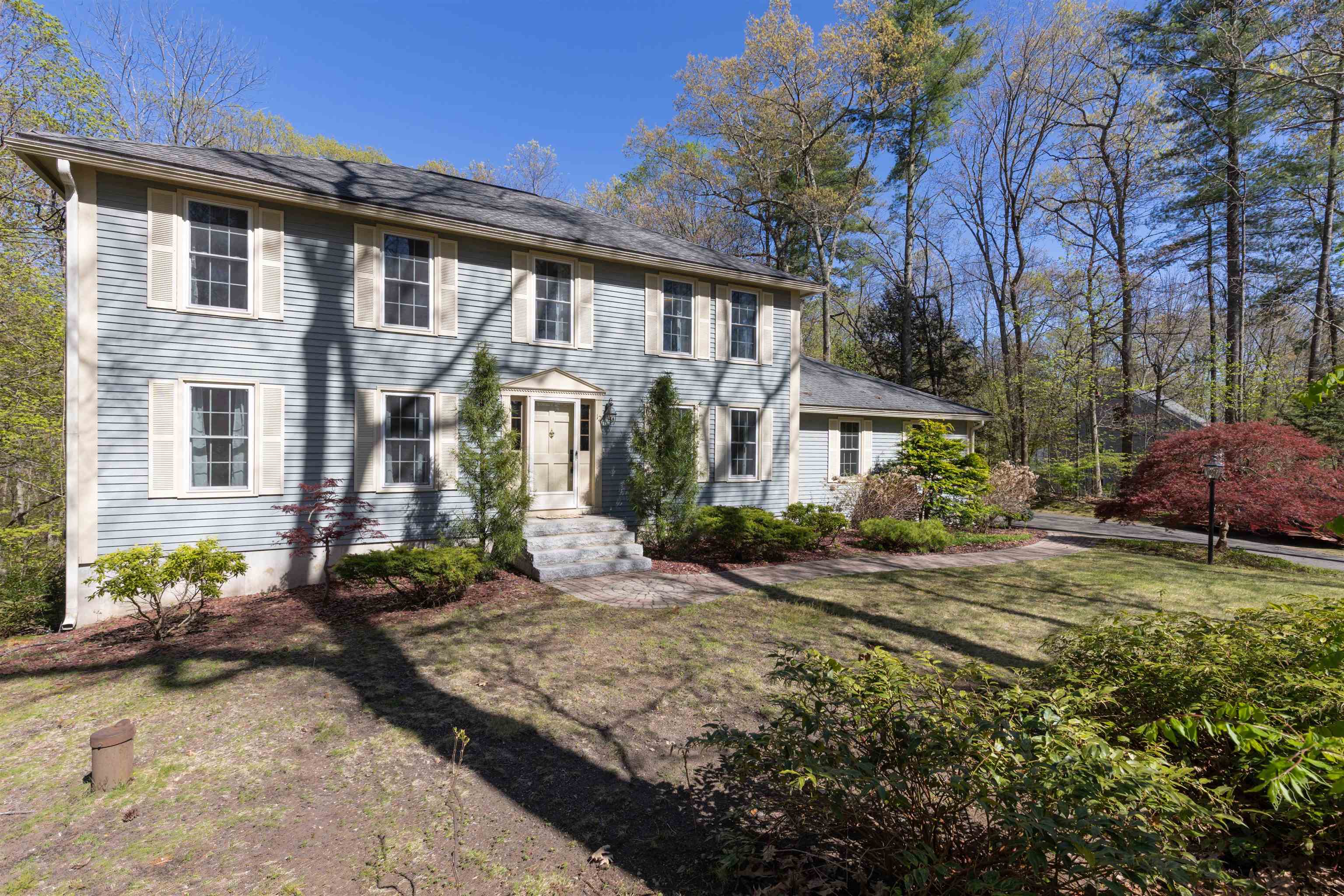 12 Zion Hill Road Salem, NH 03079 - Photo 13 of 40