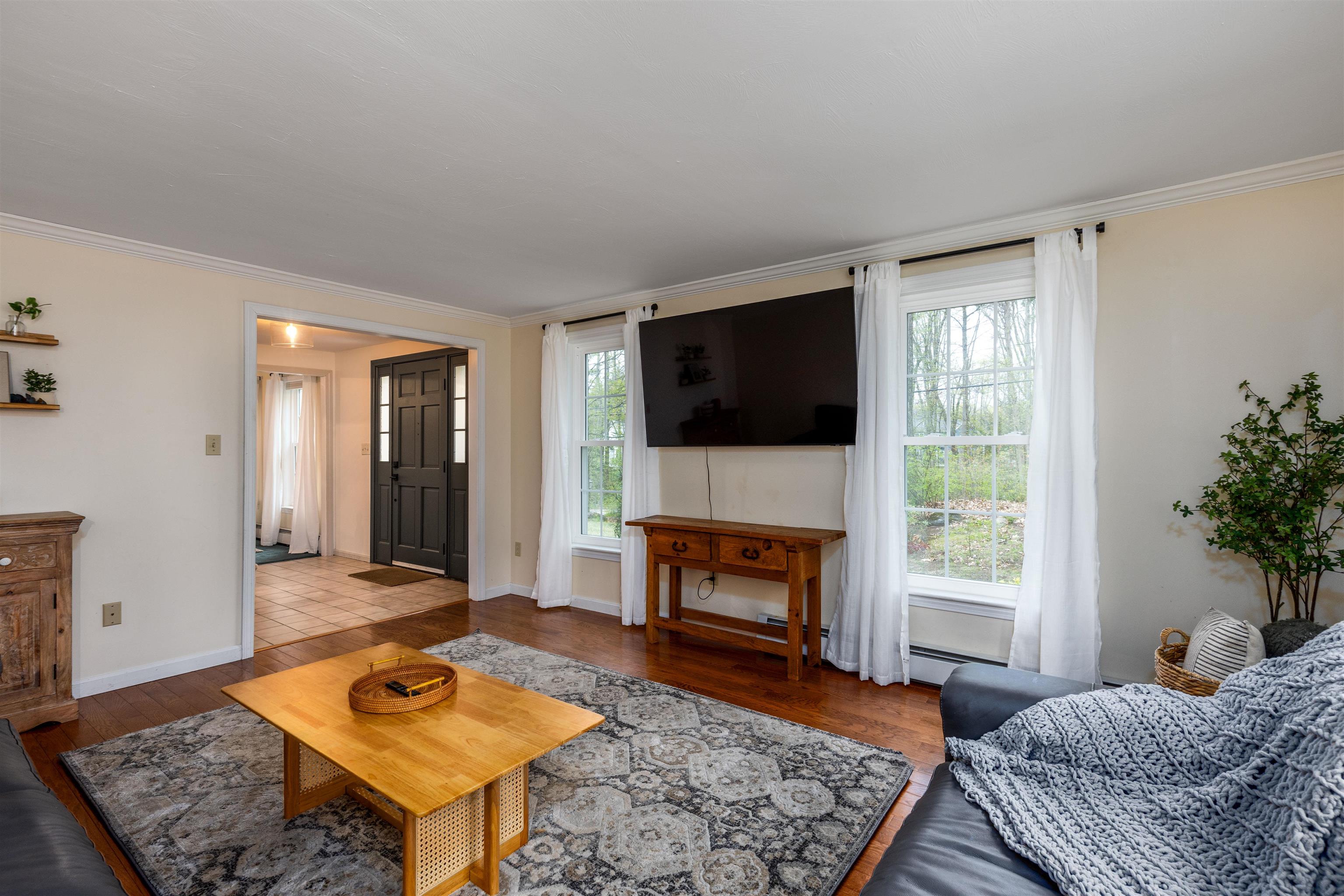 12 Zion Hill Road Salem, NH 03079 - Photo 15 of 40