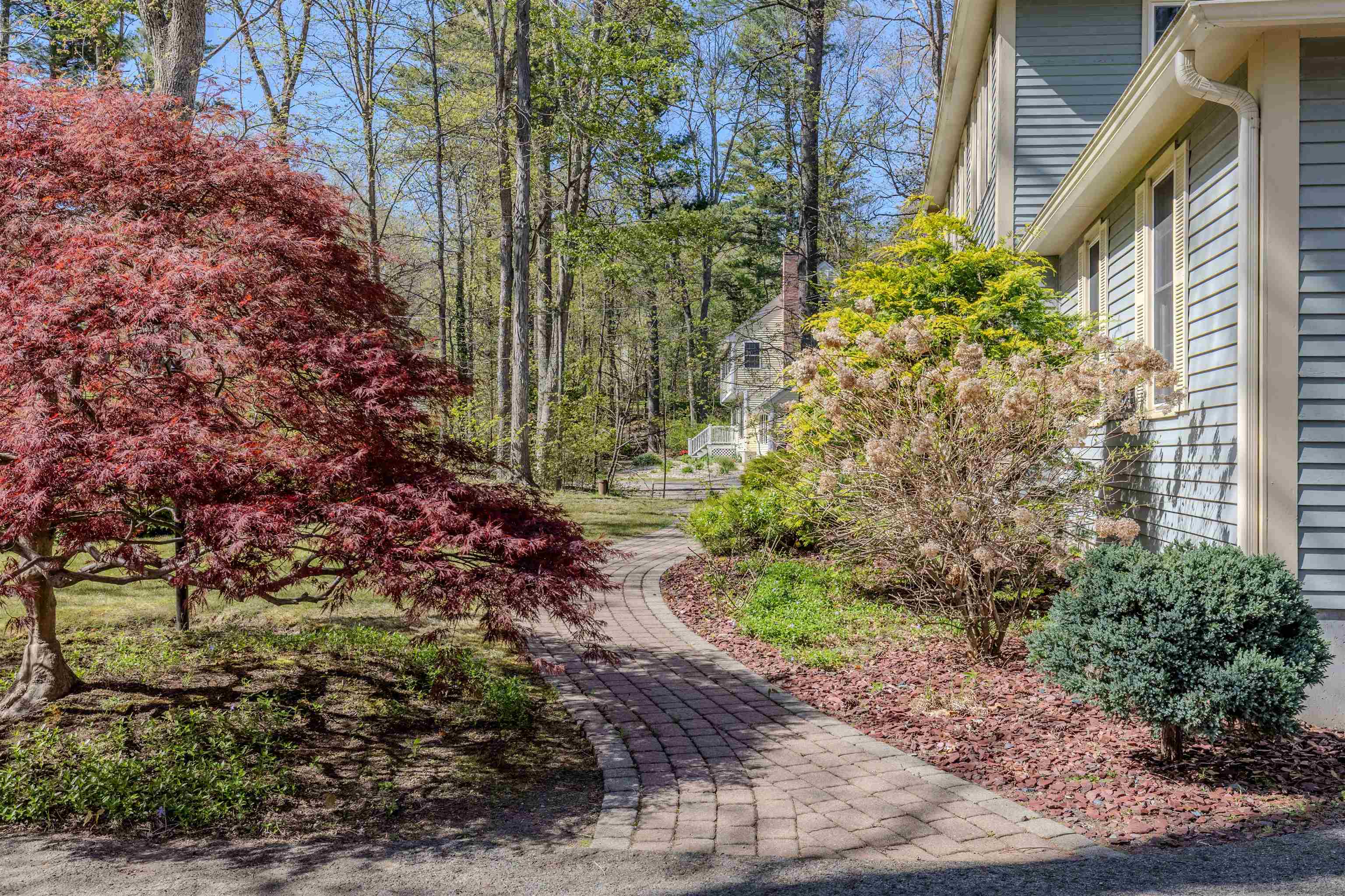 12 Zion Hill Road Salem, NH 03079 - Photo 24 of 40