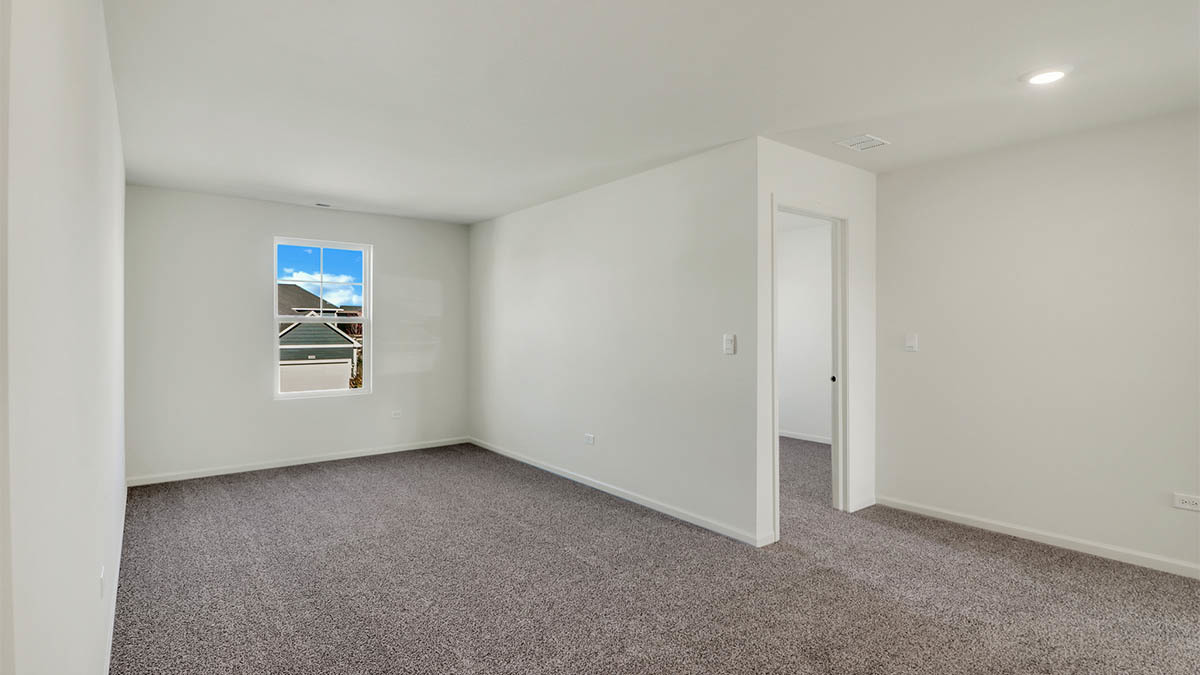 9947 Edgebrook Lane Huntley, IL 60142 - Photo 39 of 64 an empty room with windows