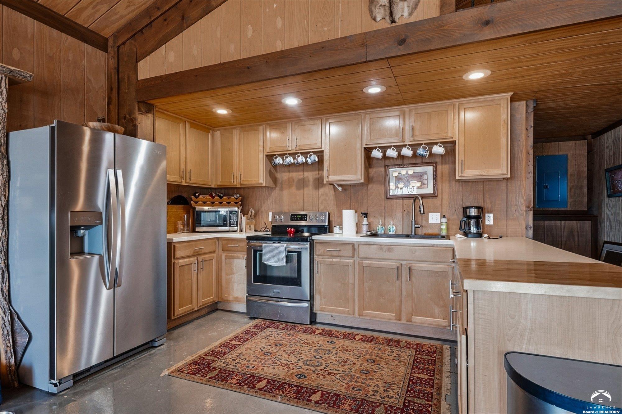 770 East 1300th Road Lawrence, KS 66046 - Photo 15 of 62