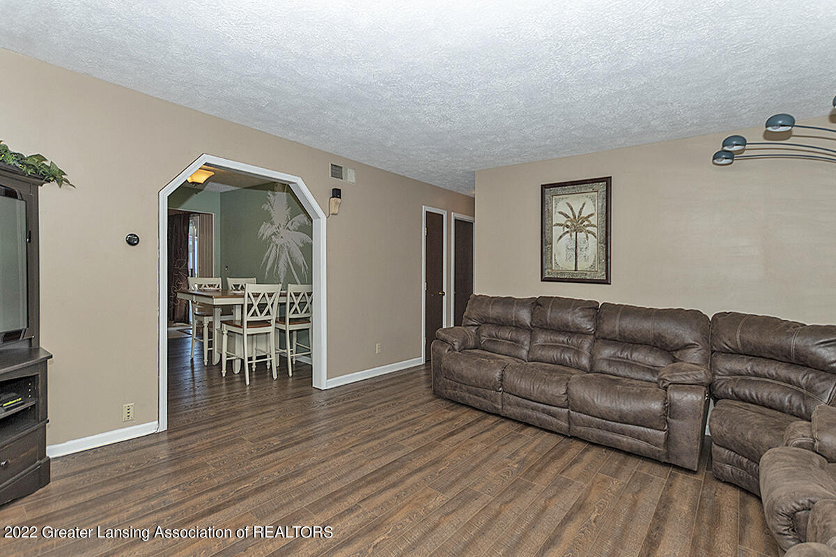 4512 Gull Road Lansing, MI 48917 - Photo 8 of 32 _DSC6233