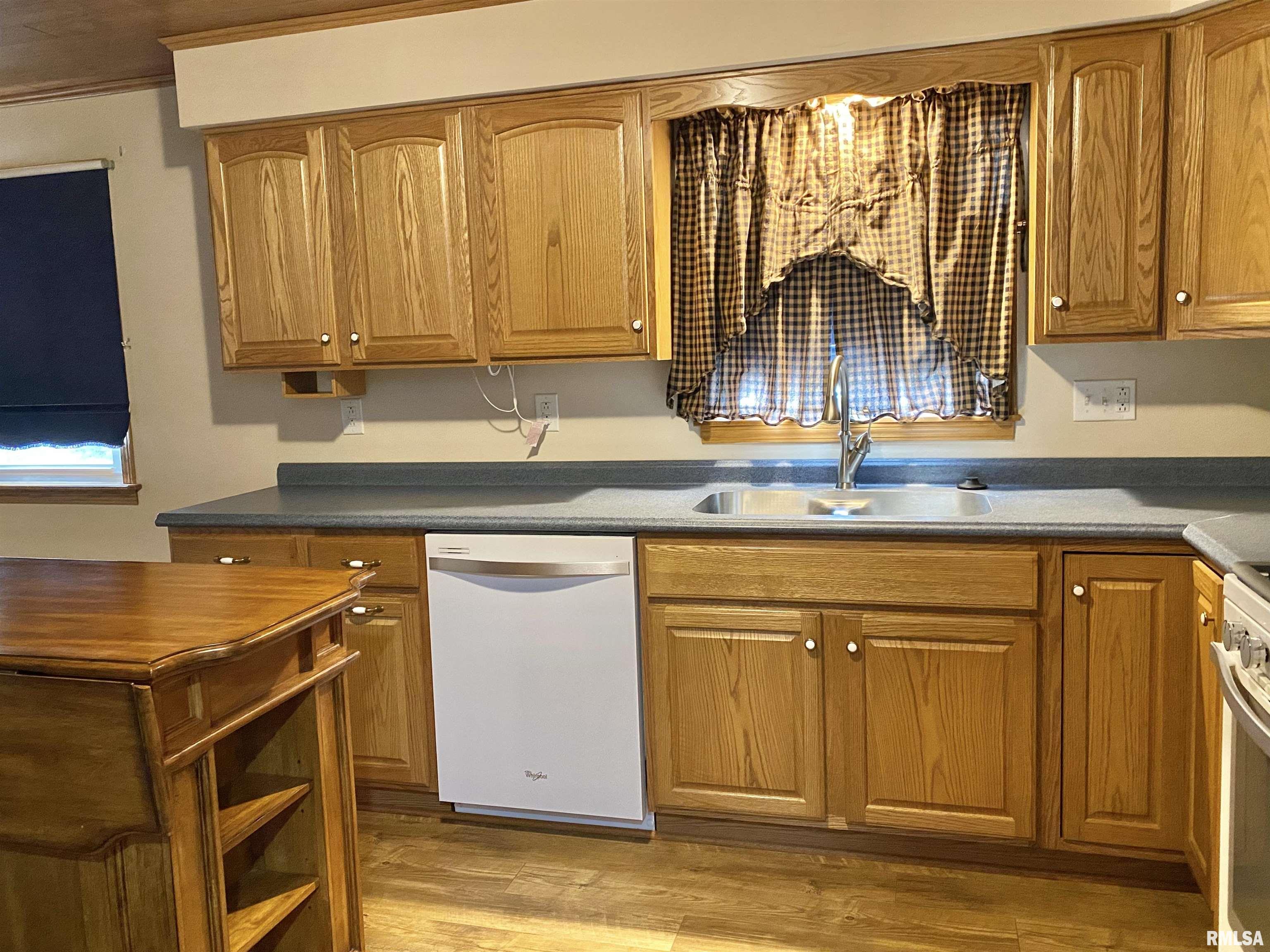 309 West Lakeland Road Morton, IL 61550 - Photo 18 of 72 Gallery Image 18