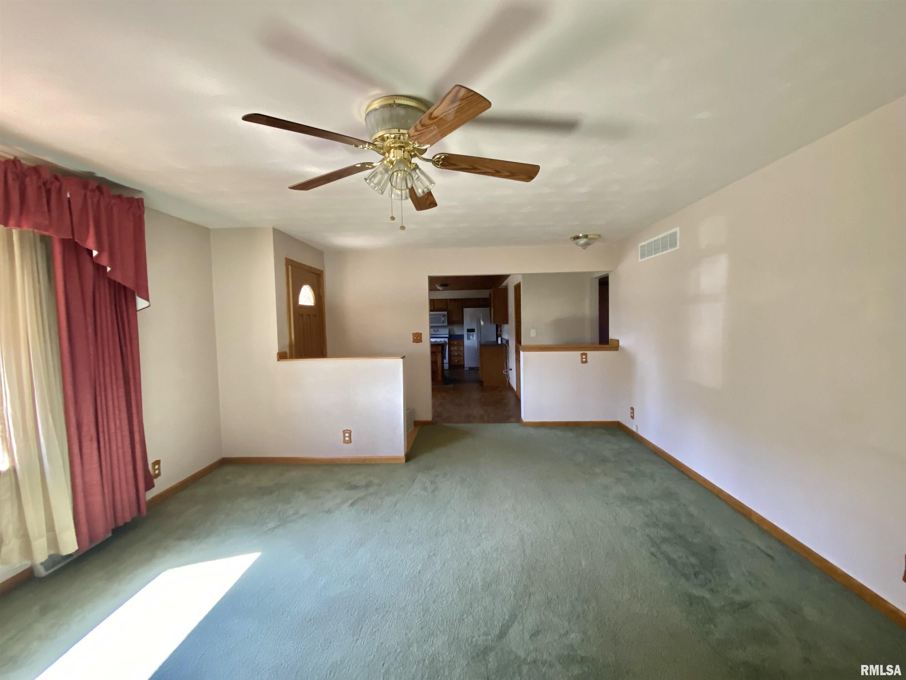 309 West Lakeland Road Morton, IL 61550 - Photo 29 of 72 Gallery Image 29