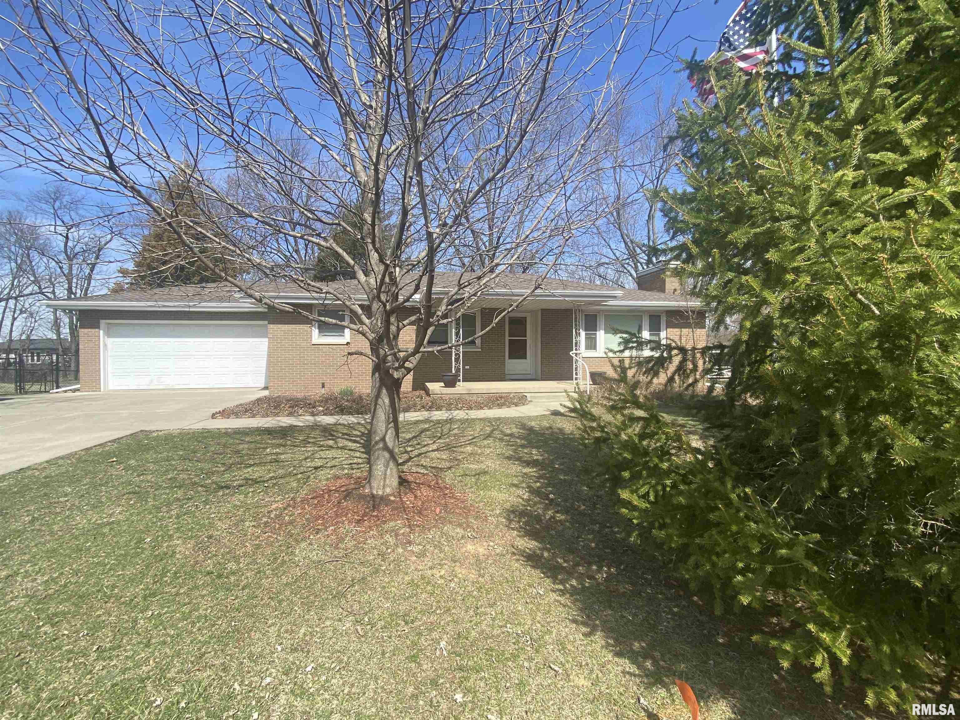 309 West Lakeland Road Morton, IL 61550 - Photo 4 of 72 Gallery Image 4