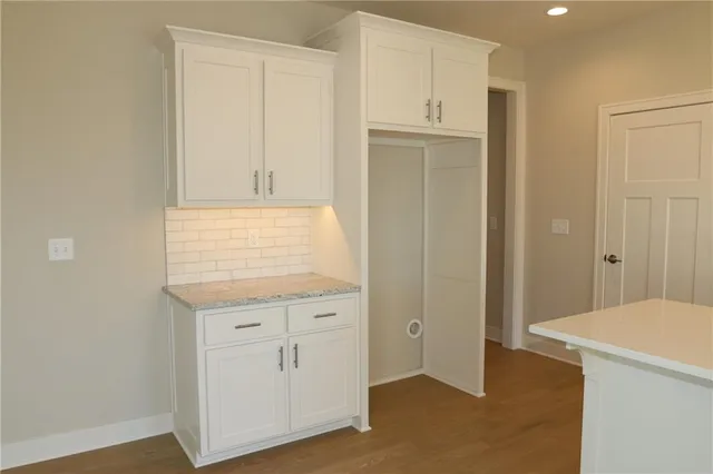 $415,000 | 15750 Whitney Court, Basehor, KS 66007