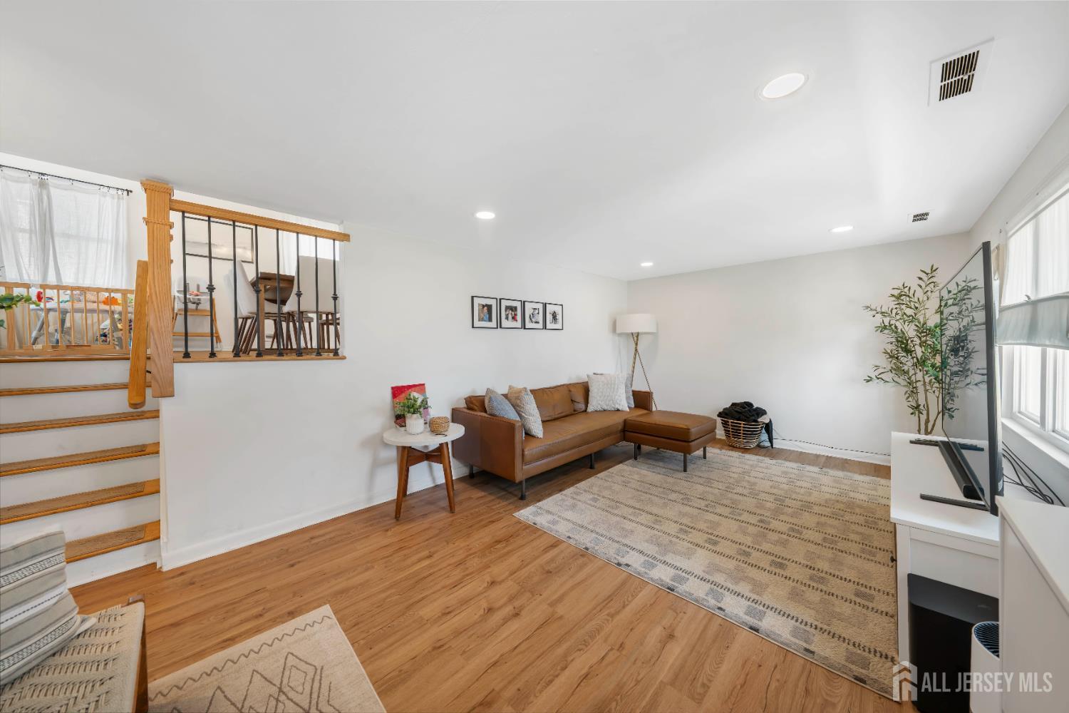 22 Partch Place Edison, NJ 08817 - Photo 11 of 33