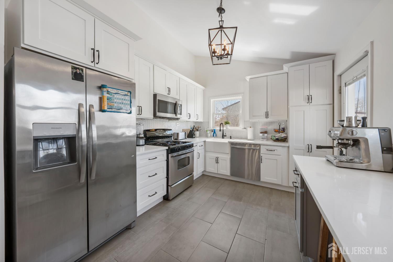22 Partch Place Edison, NJ 08817 - Photo 15 of 33