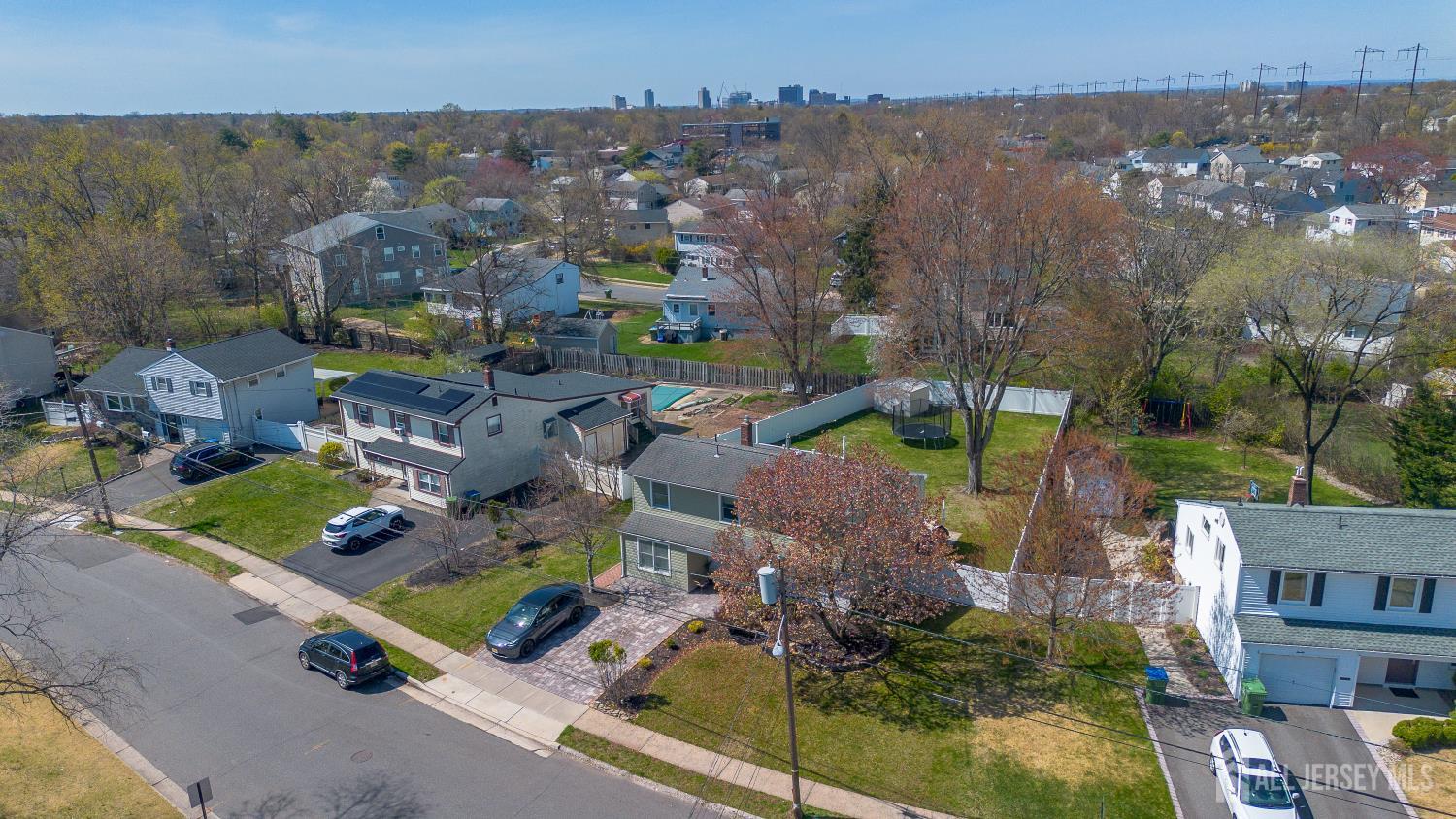 22 Partch Place Edison, NJ 08817 - Photo 4 of 33