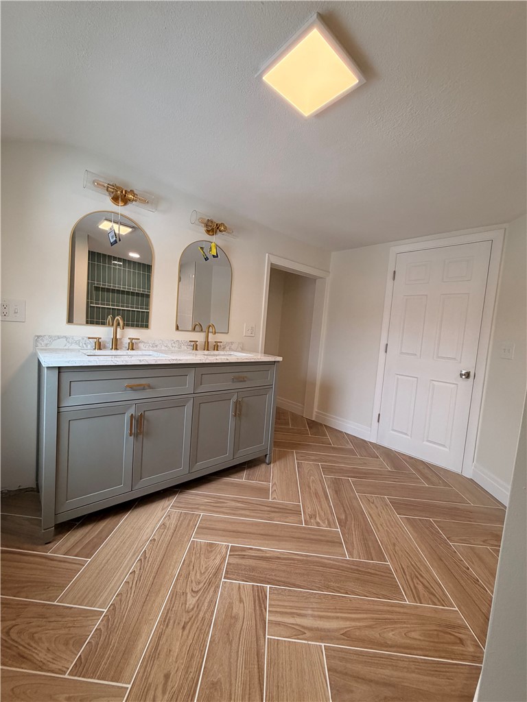 228 3rd Avenue Warwick, RI 02888 - Photo 14 of 29