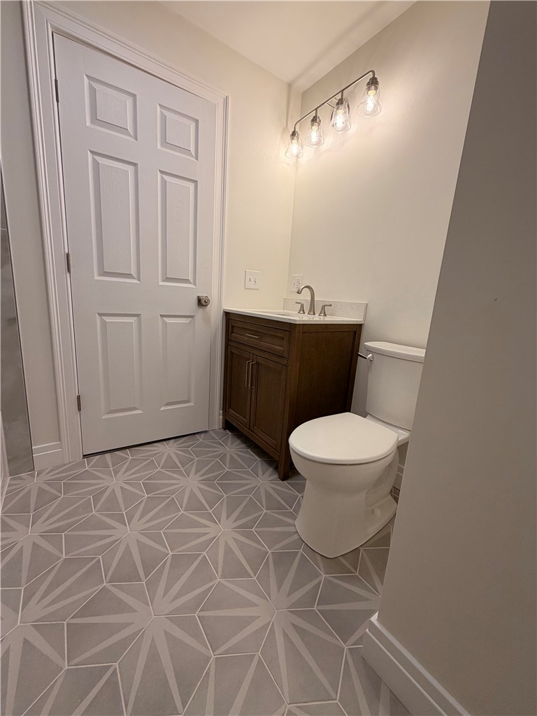 228 3rd Avenue Warwick, RI 02888 - Photo 16 of 29