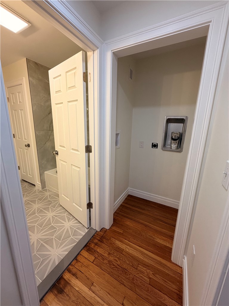 228 3rd Avenue Warwick, RI 02888 - Photo 8 of 29