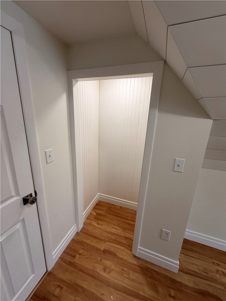 228 3rd Avenue Warwick, RI 02888 - Photo 10 of 29