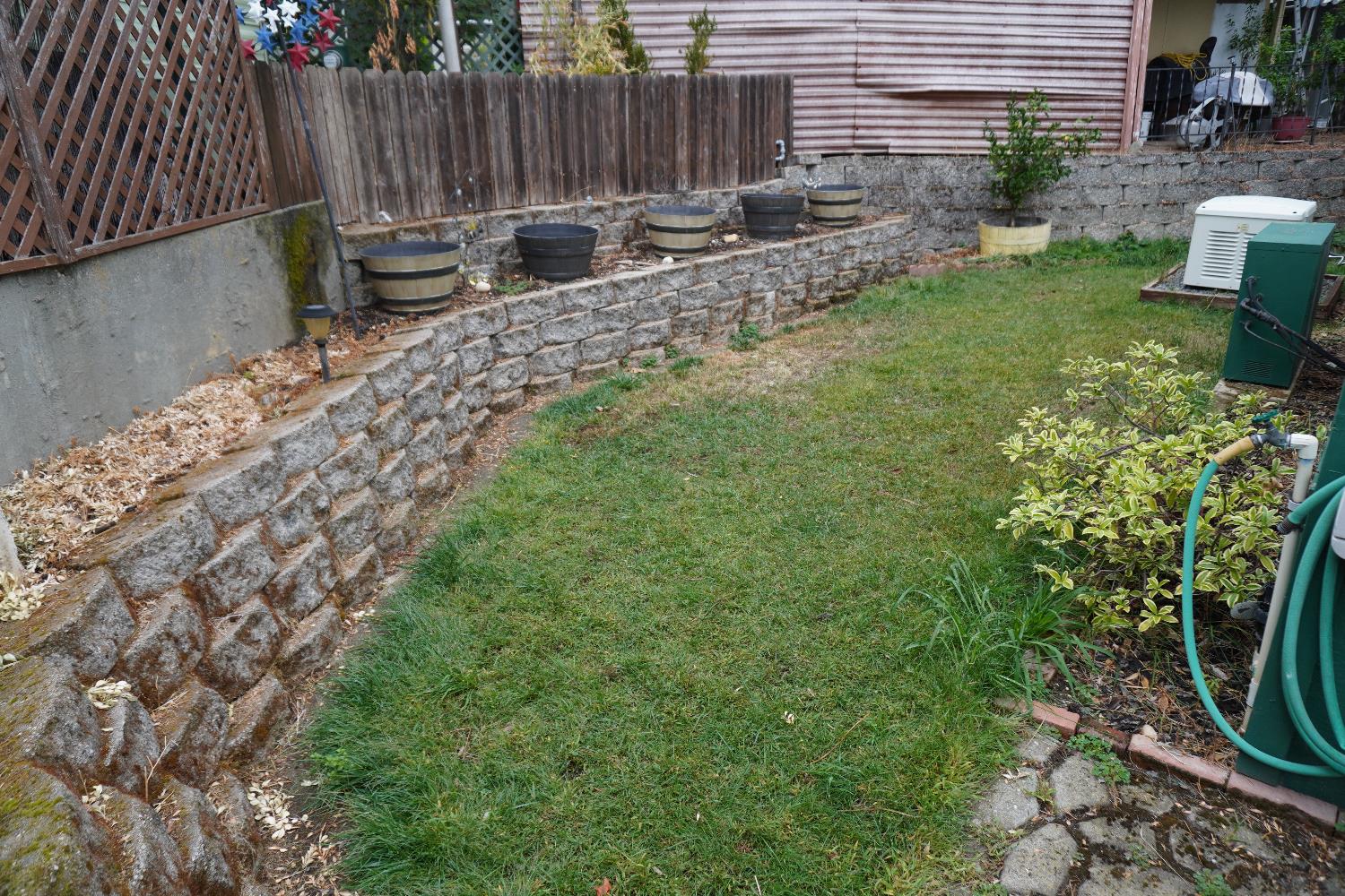 450 Gladycon Road, Unit 41 Colfax, CA 95713 - Photo 18 of 28 a backyard of a house with outdoor seating