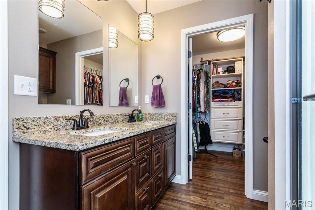 108 Timberview Drive Staunton, IL 62088 - Photo 19 of 35 Gallery Image 19
