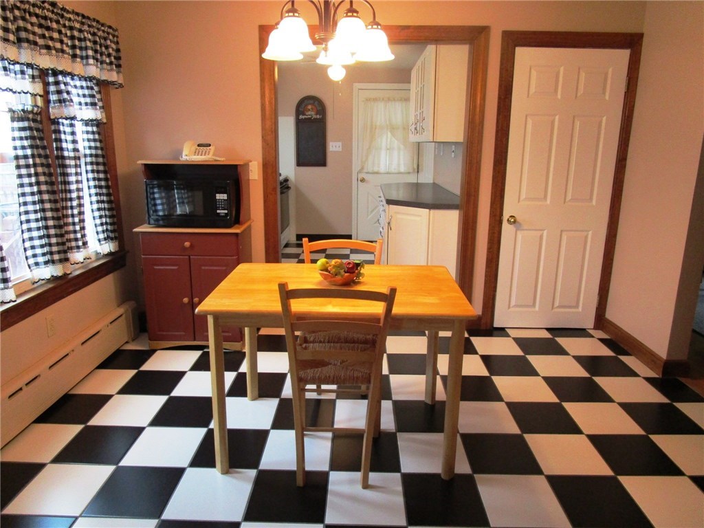88 Edgemere Road Pawtucket, RI 02861 - Photo 8 of 28 Gallery Image 8