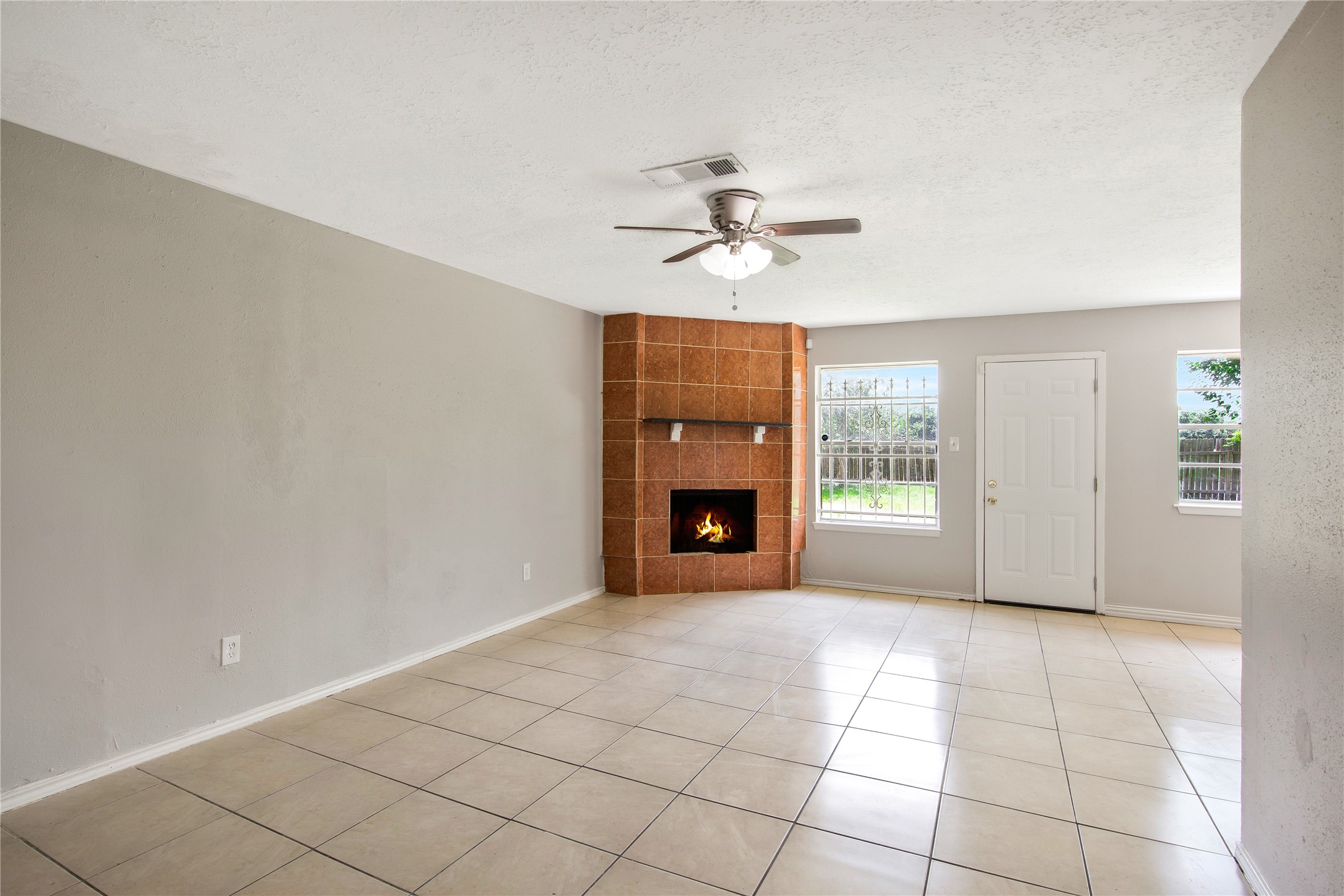 11710 Old Telegraph Road Houston, TX 77067 - Photo 5 of 24