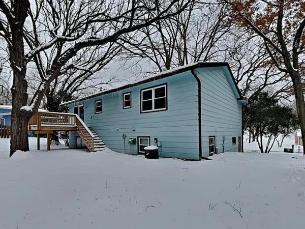 $2,689 | 412 Harold Drive, Burnsville, MN 55337