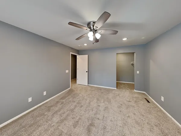 $2,689 | 412 Harold Drive, Burnsville, MN 55337