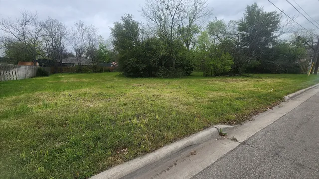 $325,000 | 1210 South Myrtle Street, Georgetown, TX 78626