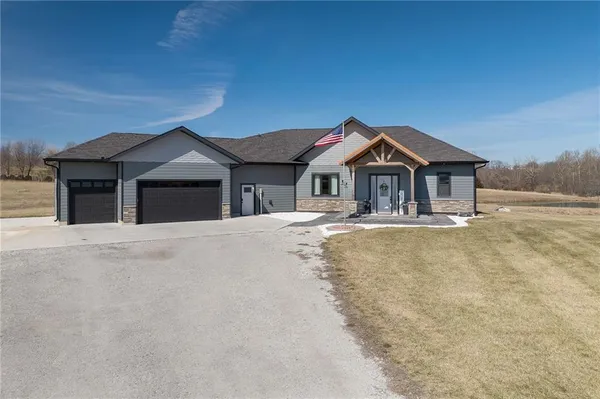 $1,300,000 | 7300 80th Road Southeast, St. Joseph, MO 64507