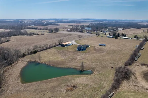 $1,300,000 | 7300 80th Road Southeast, St. Joseph, MO 64507