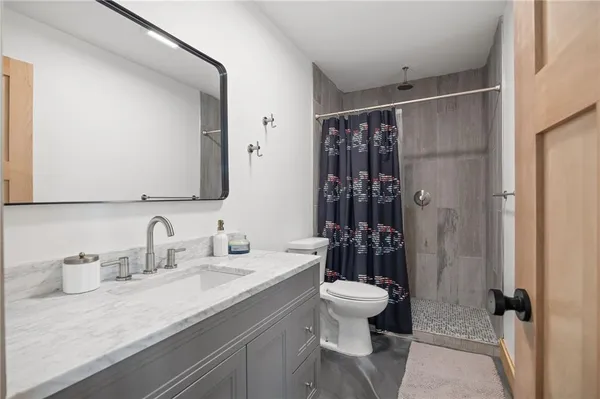 $1,300,000 | 7300 80th Road Southeast, St. Joseph, MO 64507