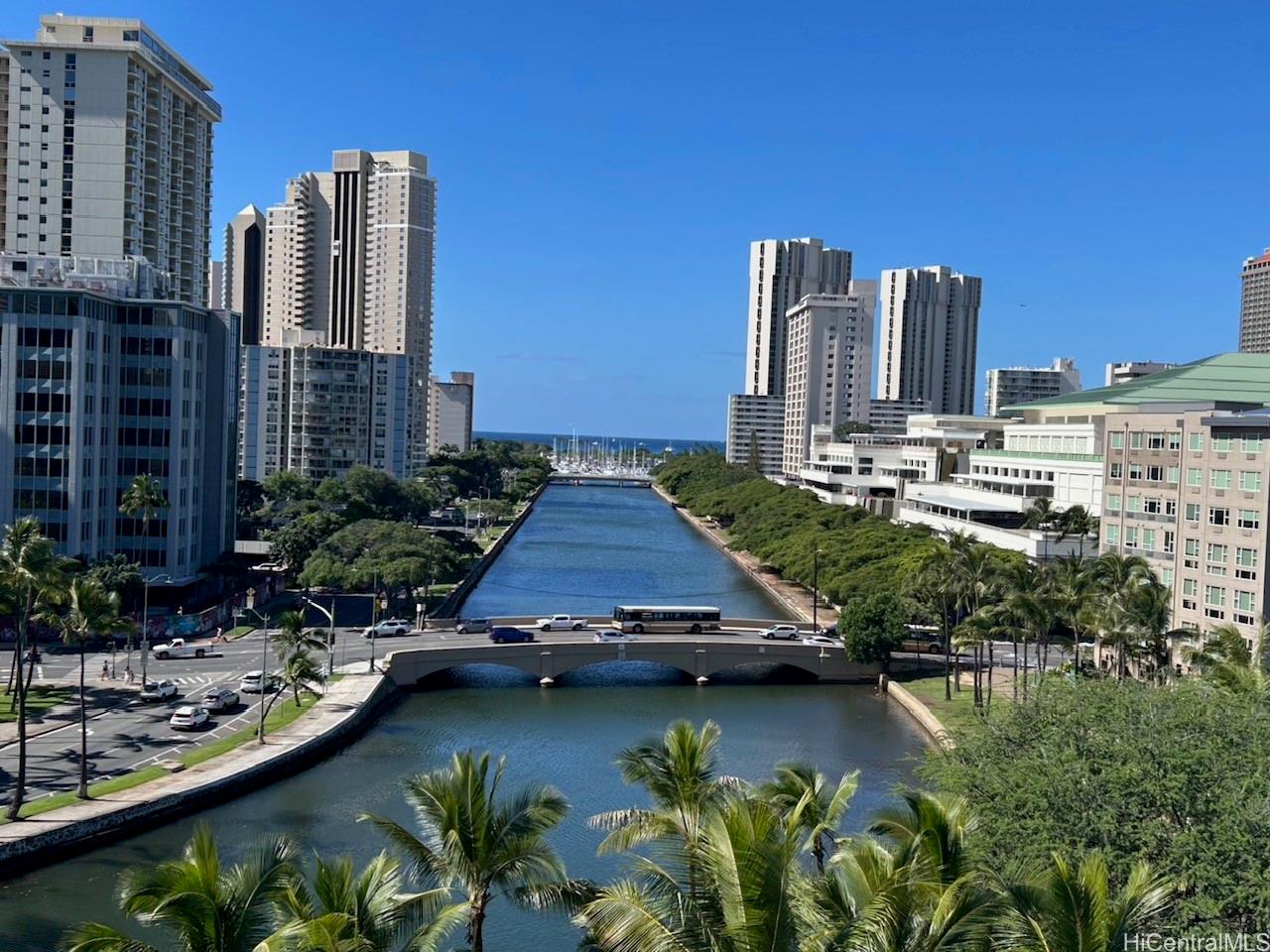 620 McCully Street, Unit 902 Honolulu, HI 96826 - Photo 11 of 14