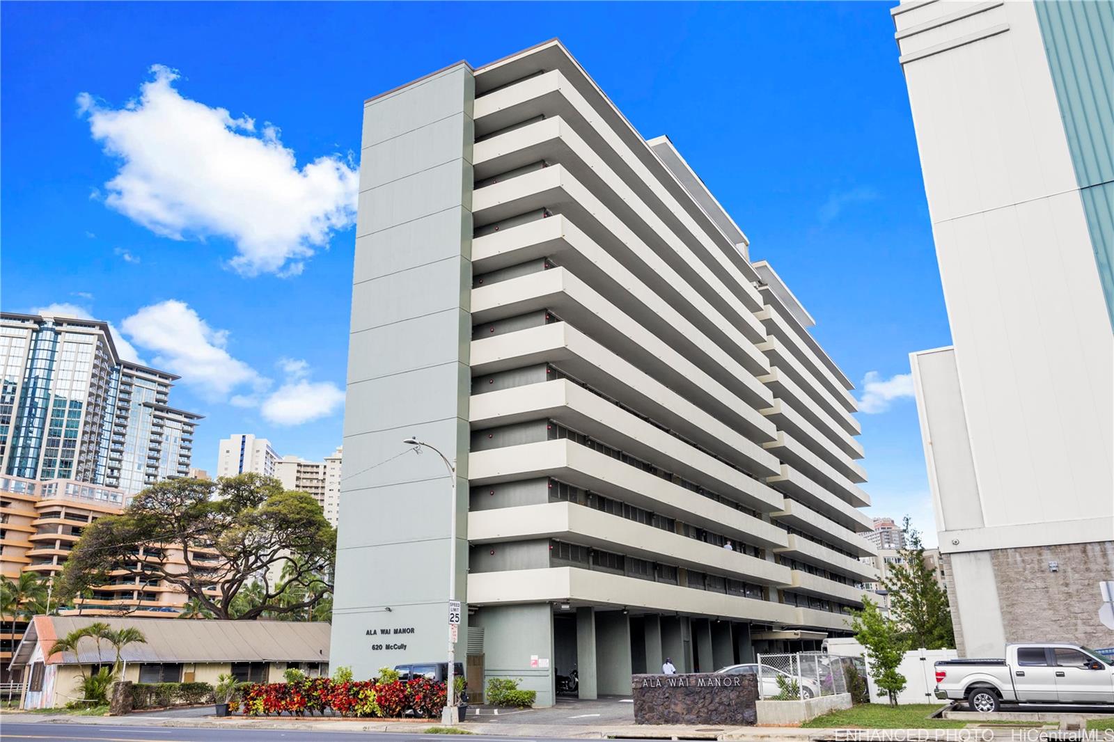 620 McCully Street, Unit 902 Honolulu, HI 96826 - Photo 22 of 23 a front view of a building