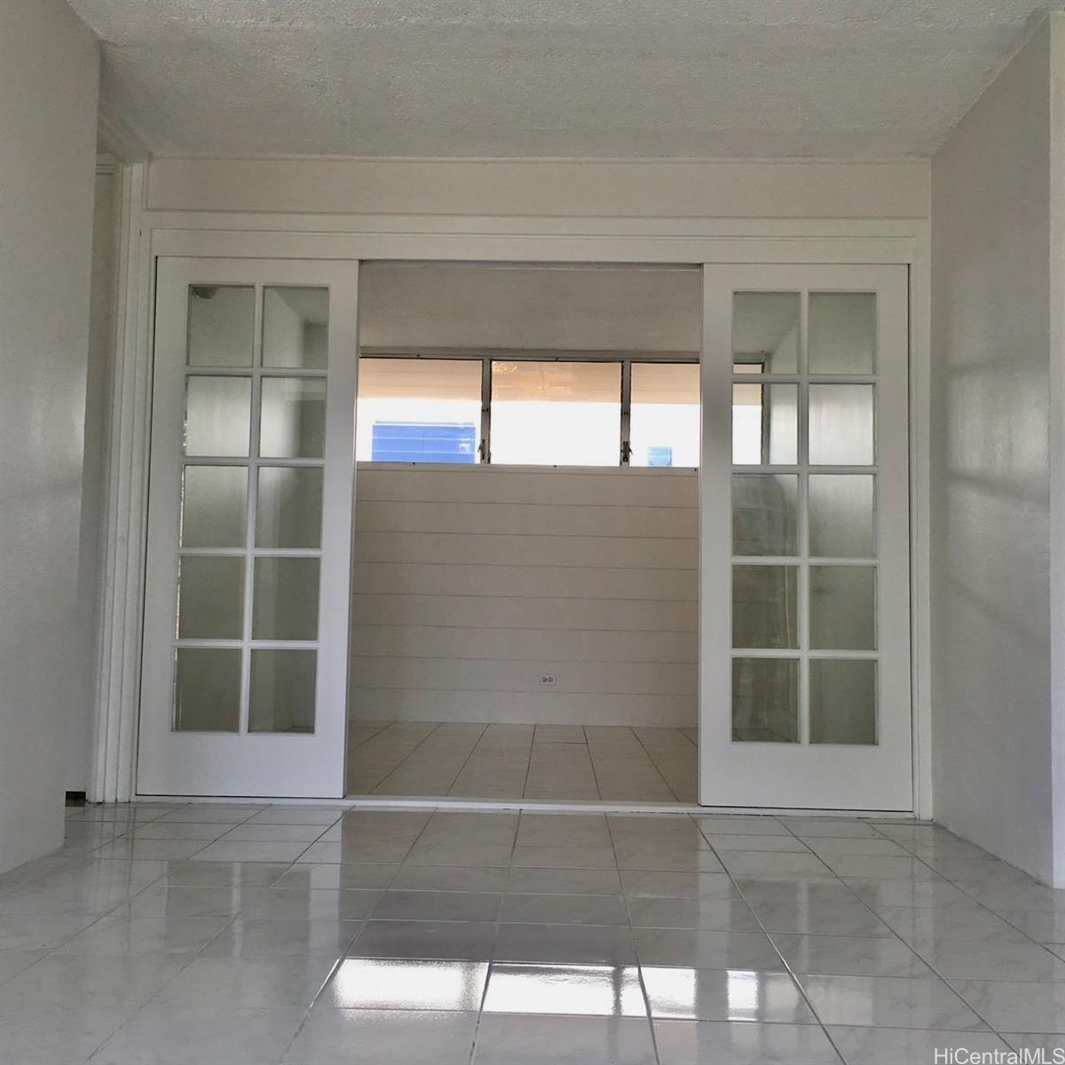 620 McCully Street, Unit 902 Honolulu, HI 96826 - Photo 4 of 14 a view of front door