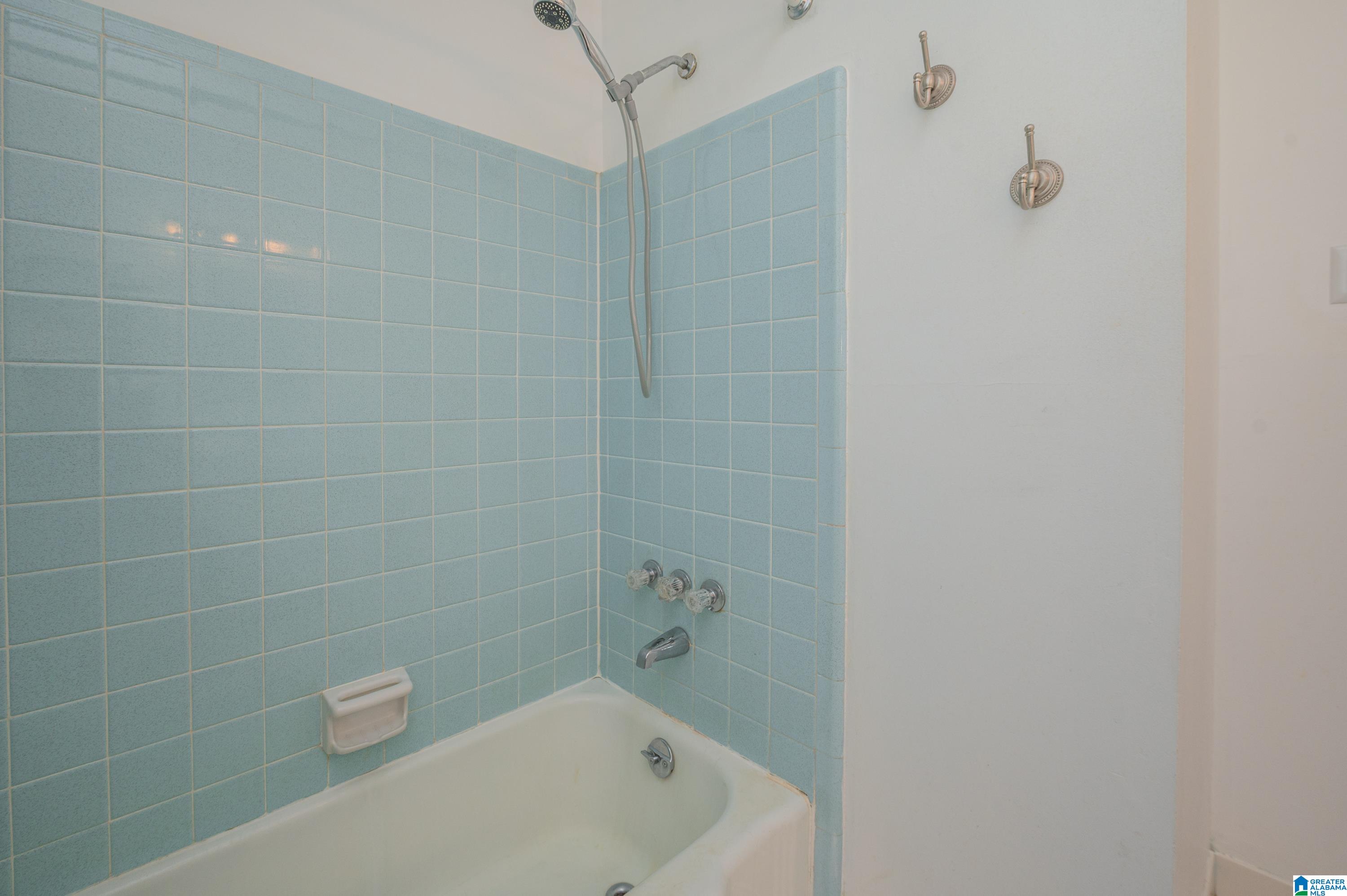 2324 Empire Road Birmingham, AL 35226 - Photo 31 of 43